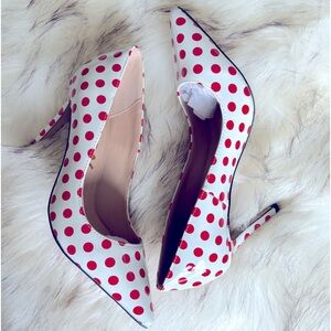 🐾POLKA DOT PUMPS SHOES AND WHO DOESNT LIKE A PAIR OF SEXY POLKADOTS 🎁YDN brand🦋